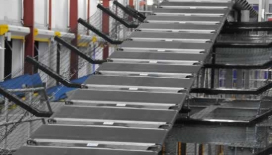 Conveyor & Warehouse Netting 06